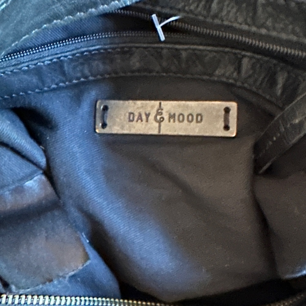 Day & Mood (Anthropologie) Genuine Leather shoulder bag with woven details - Picture 4 of 7